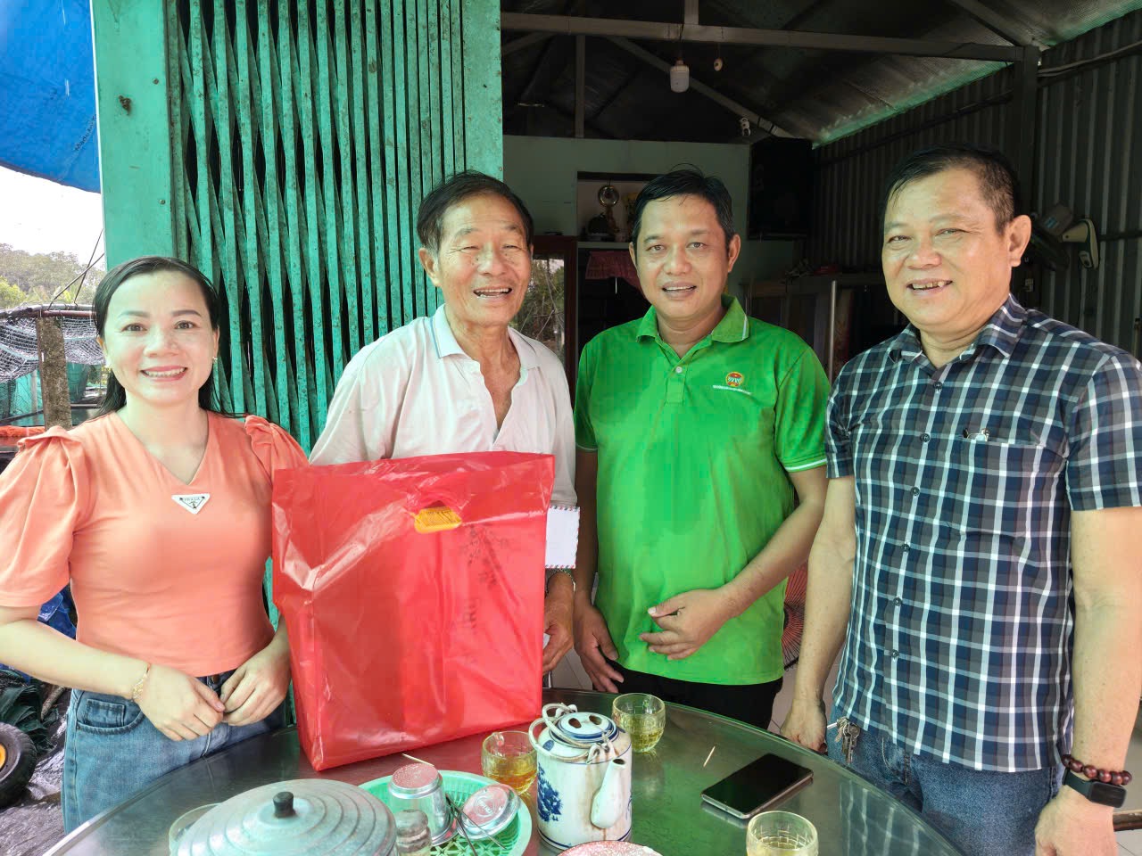 TỔ CHỨC HỌP MẶT KỶ NIỆM 95 NĂM NGÀY THÀNH LẬP HỘI NÔNG DÂN VIỆT NAM (14/10)